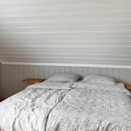 Semesterbostad 6 Person In Gursken-by Traum
