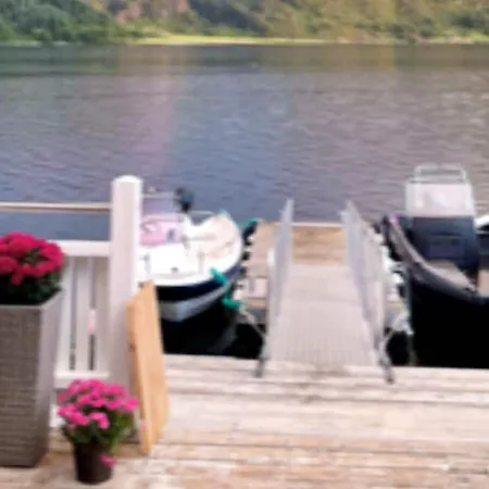 6 Person In Gursken-by Traum Semesterbostad Larsnes