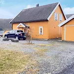 6 Person In Gursken-by Traum *