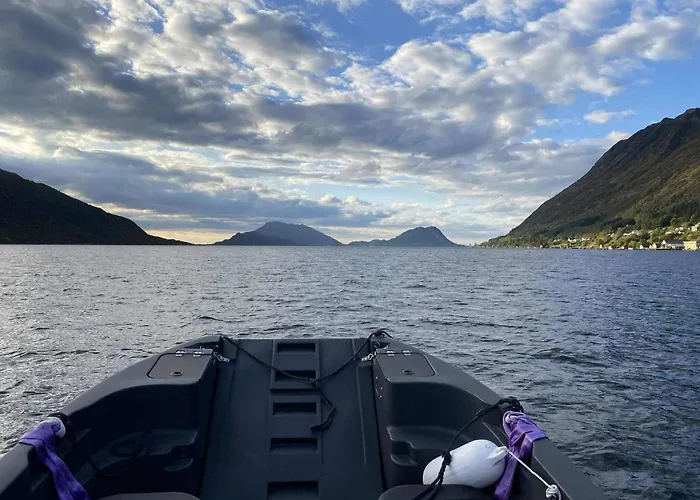 6 Person In Gursken-by Traum *